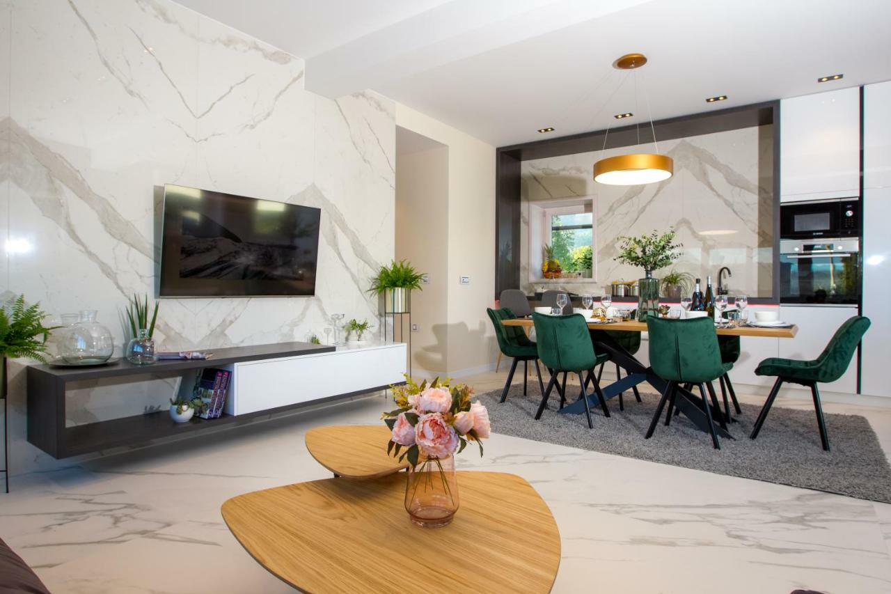 Apartmani Paklenica Noa Starigrad Paklenica Exterior foto